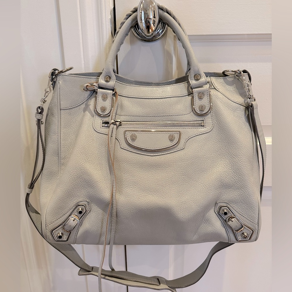 BALENCIAGA CITY BAG - LIKE NEW- grey